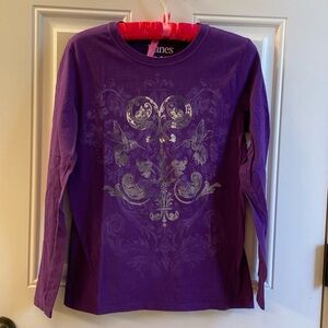 Hanes long sleeve t-shirt